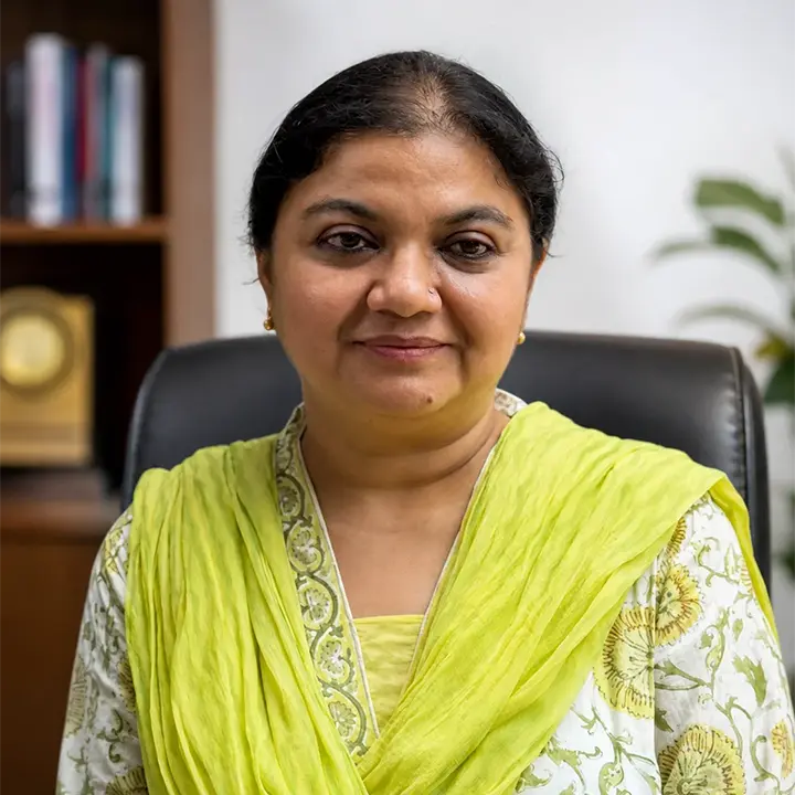 Fauzia Zubair Rizvi - Dedicated Montessori head teacher with expertise in early childhood language development